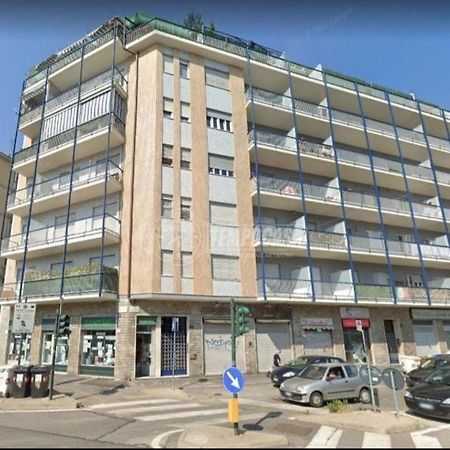 Bellissimo Alloggio Vicino Alla Metro Bengasi,Lino House Torino Eksteriør billede