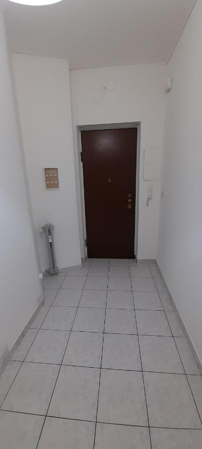 Bellissimo Alloggio Vicino Alla Metro Bengasi,Lino House Torino Eksteriør billede